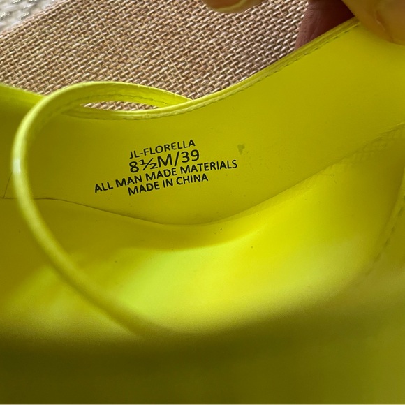 JLO Neon Green Shoes 8.5, Citron Florella Jennifer Lopez, ankle tie high heels - Picture 4 of 8